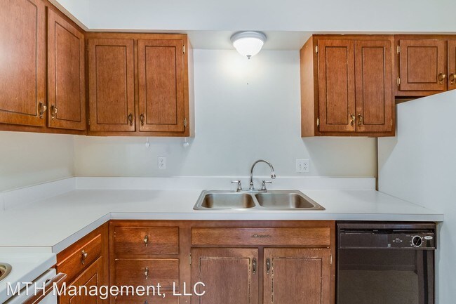 Building Photo - 2 br, 1 bath Apartment - 763 West Shepherd
