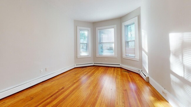Building Photo - 677 Bennington St