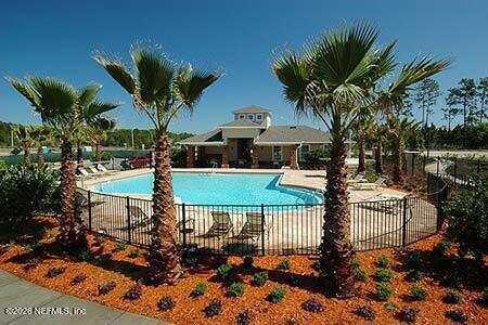 Foto del edificio - 8133 Summerside Cir