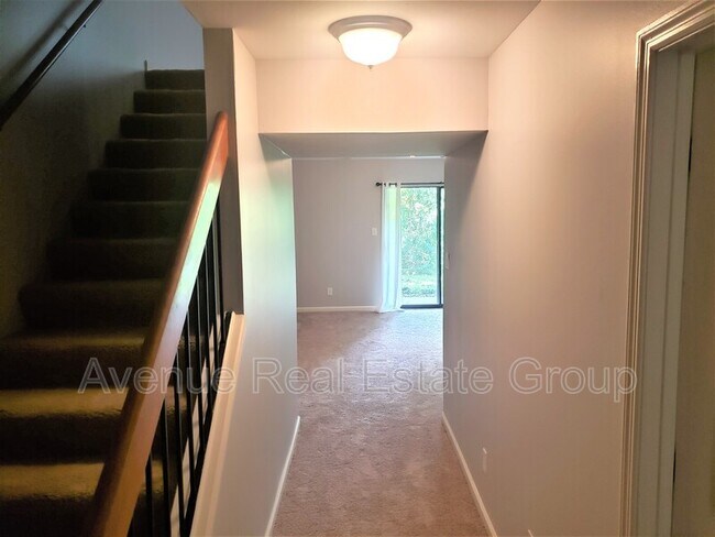 Building Photo - 15607 Quail Meadows Dr
