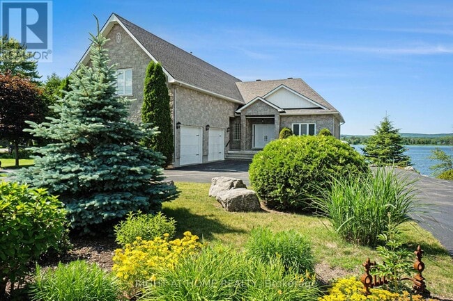 Photo du bâtiment - 3001 Principale St