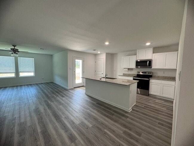 Foto del edificio - 35487 Grovemont Dr