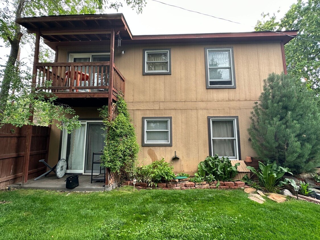 Primary Photo - 765 Lincoln Ave