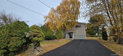 Building Photo - 10 Brooker Dr