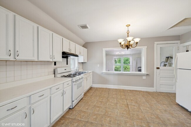 Foto del edificio - 8246 Niles Center Rd