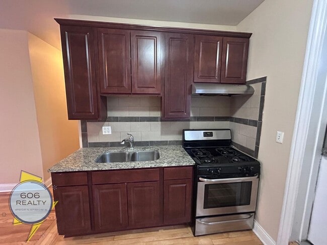 Building Photo - 3205 N Central Ave