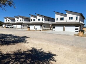 Building Photo - 21210 Portsmouth Cove