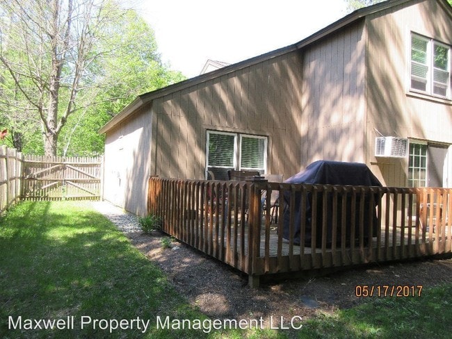 Building Photo - 62 Arrow Wood Pl