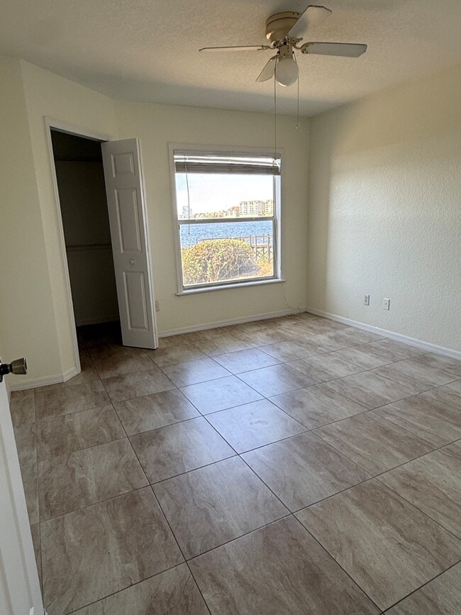 Building Photo - 7630 Pissarro Dr