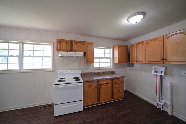Building Photo - 874 Carrollton Vila Rica Hwy