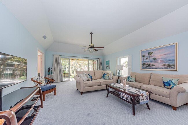 Building Photo - 133 E Park Shores Cir