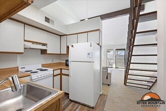 Building Photo - 1404 University City Blvd