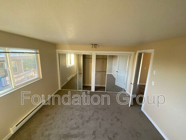 Building Photo - 2405 NW 65th St