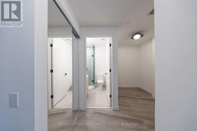 Photo du bâtiment - 1635 Military Trail