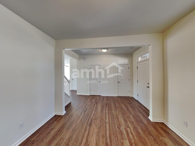 Foto del edificio - 6178 Canyon Trail