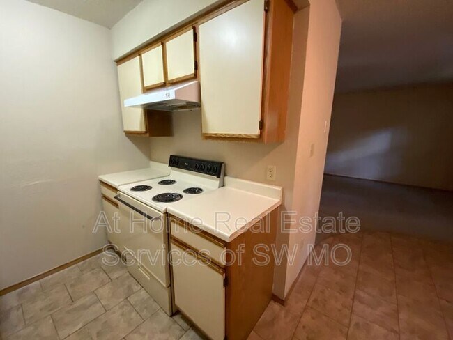 Foto del edificio - 1312 E McDaniel St