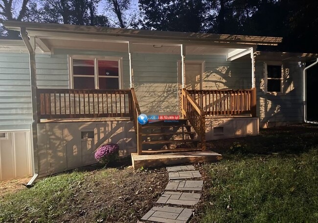 Newly renovated ranch near Norris Lake in Snellville - Newly renovated ranch near Norris Lake in Snellville House