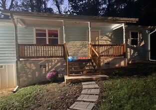 Building Photo - 4395 Bradley Dr SW