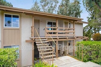 Building Photo - 912 Knoll Vista Dr