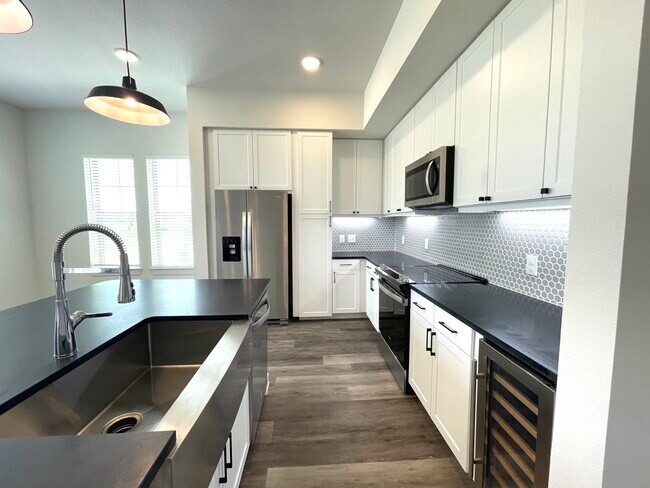 Foto del edificio - 8421 S Hwy 183