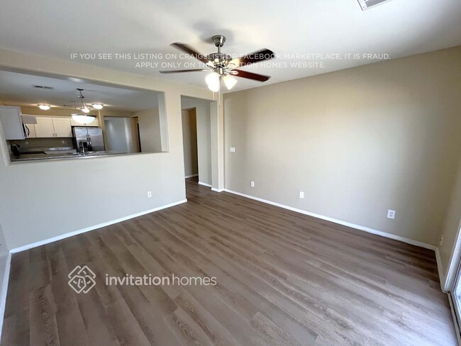 Foto del edificio - 10156 N 116th Ln