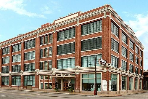 Foto principal - 2700 Canton St