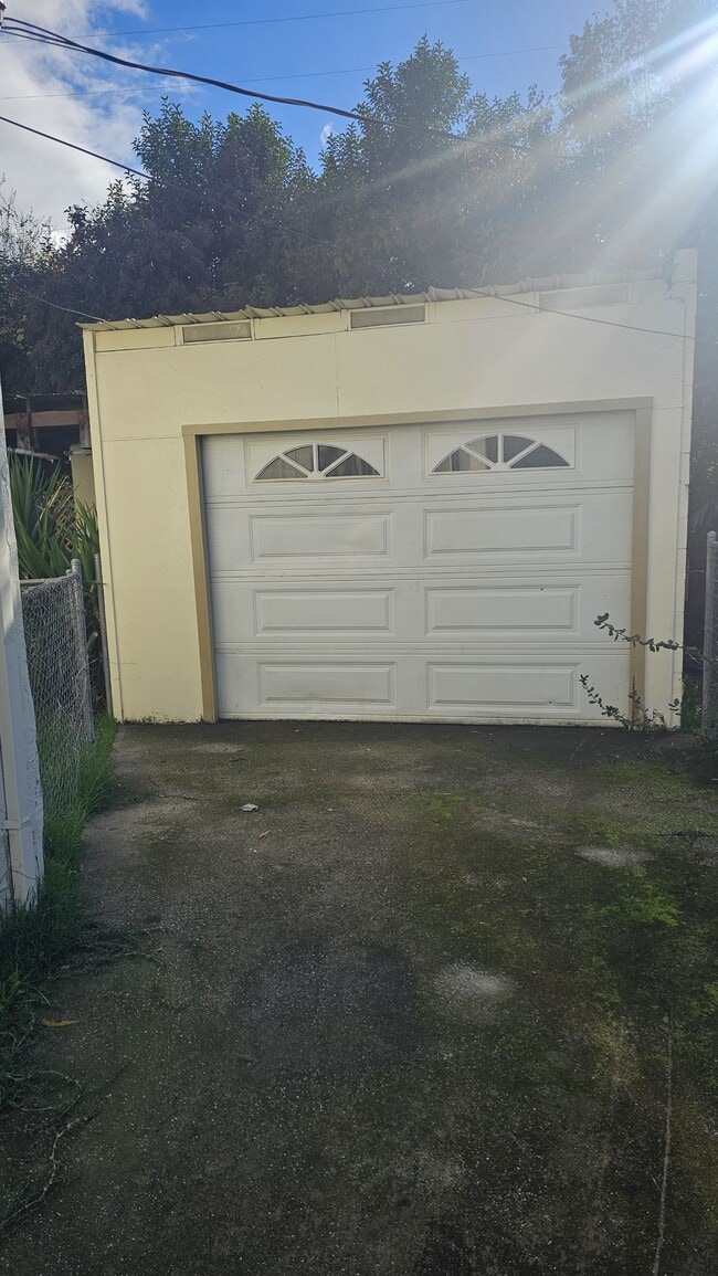 Building Photo - 2545 Nevada Ave