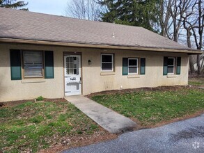 Building Photo - 1225 Caln Meetinghouse Rd