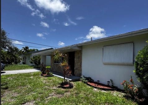 Building Photo - 908 NW 10th Ave