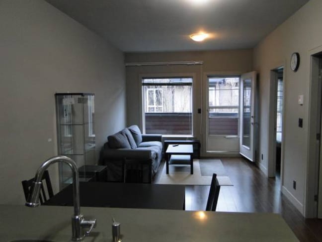 Photo du bâtiment - 6538 Elgin Av