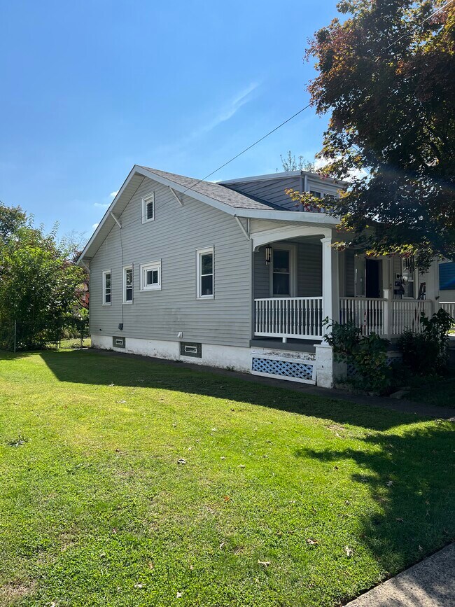 Foto del edificio - 116 Elm Ave