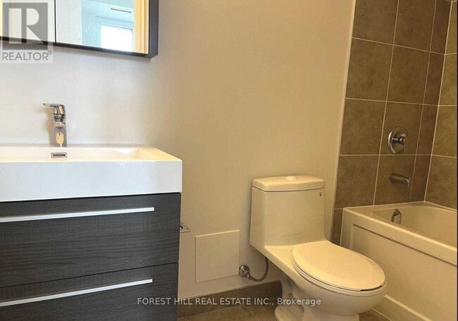 Building Photo - 8 Rouge Valley Dr W