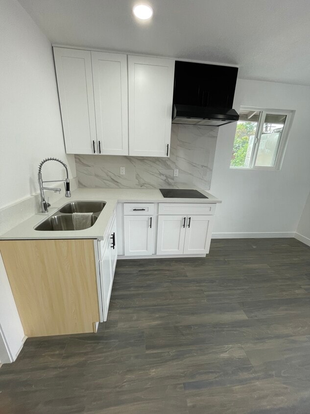 Foto principal - 16708 Lawnwood St