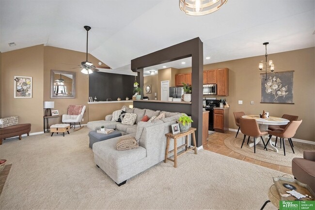 Building Photo - 14008 Tregaron Ridge Ave