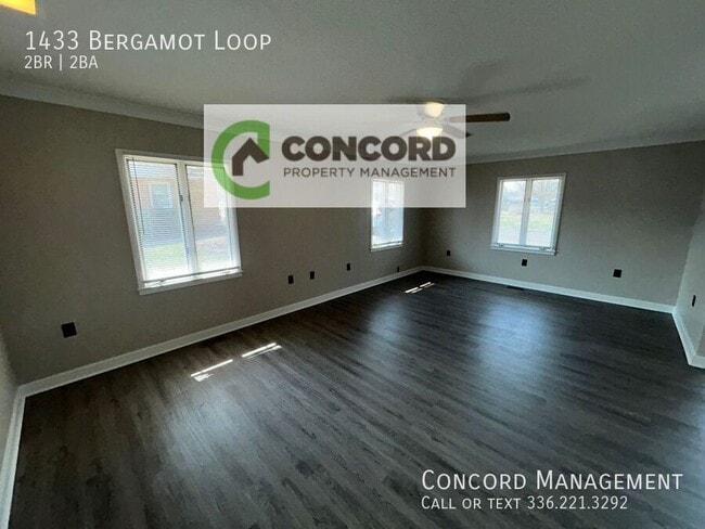 Building Photo - 1433 Bergamot Loop