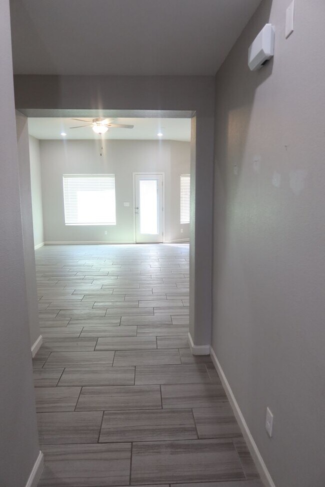 Foto del edificio - 12906 CLEVEDON