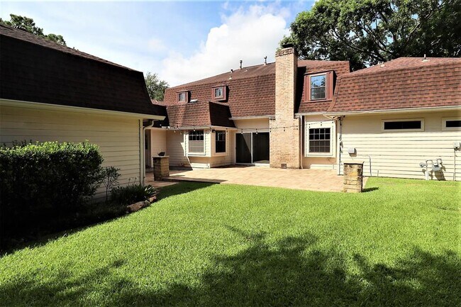 Foto del edificio - 1215 Wilston Ct