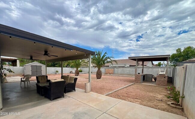 Foto del edificio - 7709 W Wood Ln
