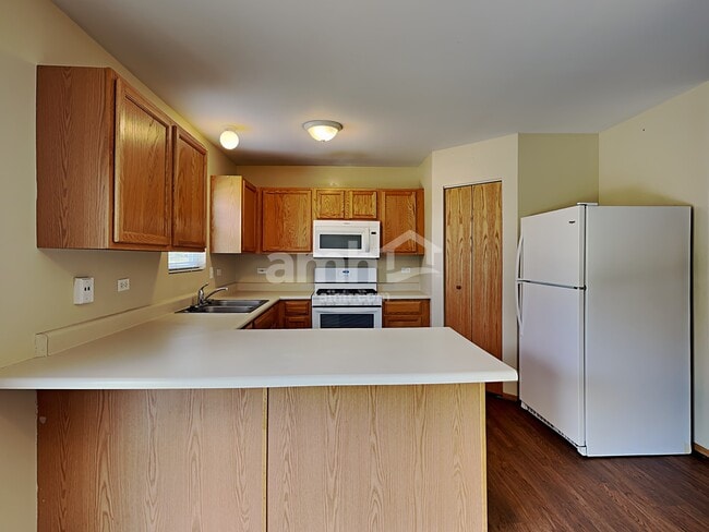 Foto del edificio - 1708 Lake Pointe Ct