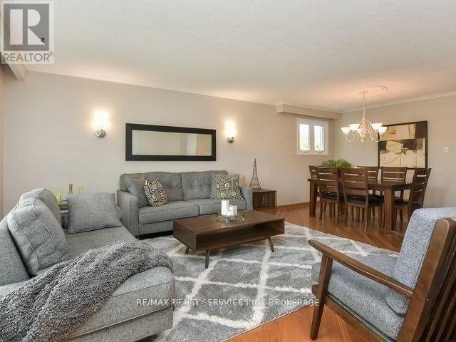 Building Photo - 14 Terra Cotta Crescent