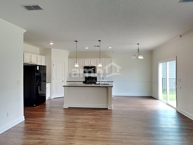 Building Photo - 3058 Creek Village Lane