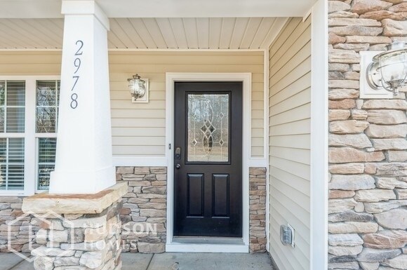 Building Photo - NOW AVAILABLE! - 2978 Tall Oaks Dr, Dallas...