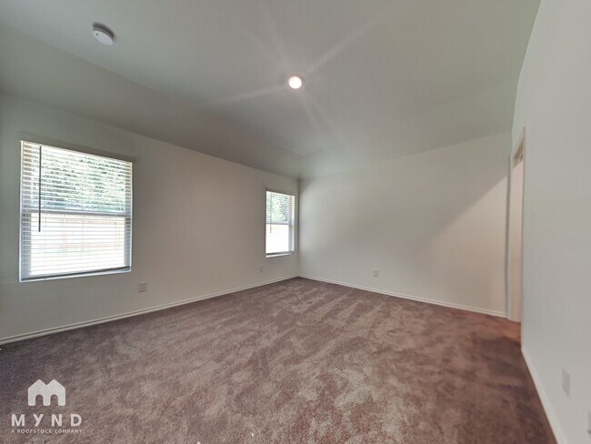 Building Photo - 17584 Rosewood Manor Ln