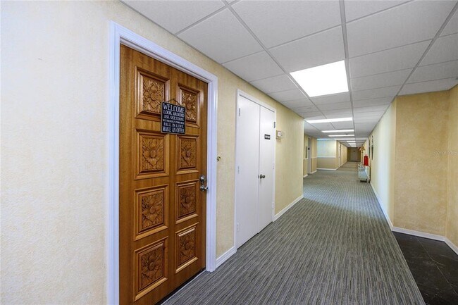 Foto del edificio - 420 64th Ave