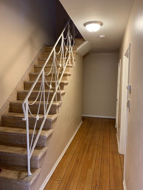 Foto del edificio - 626-628 Midvale Ave