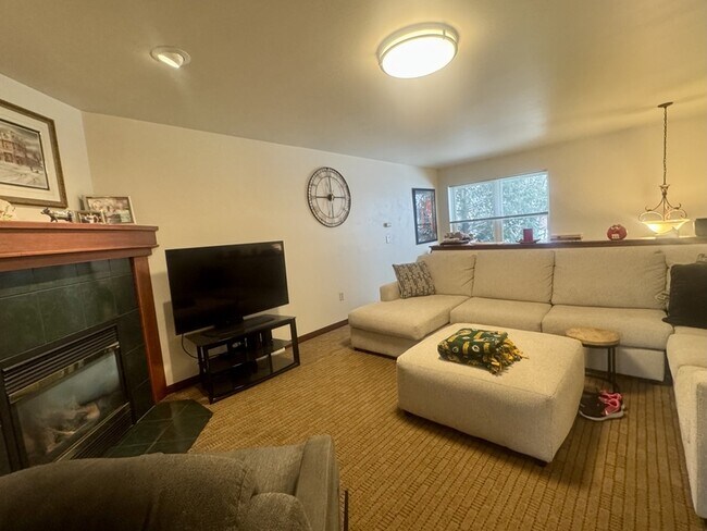 Foto del edificio - 2037-2039  River Point Court - 2039