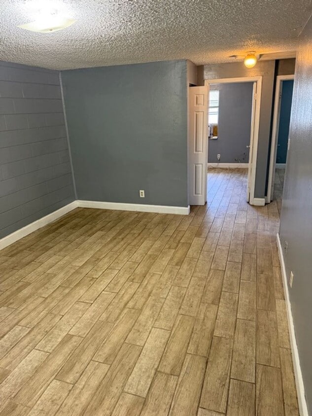 Photo - 8105 N Klondyke Street