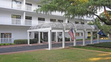 Building Photo - 1829 Senate St