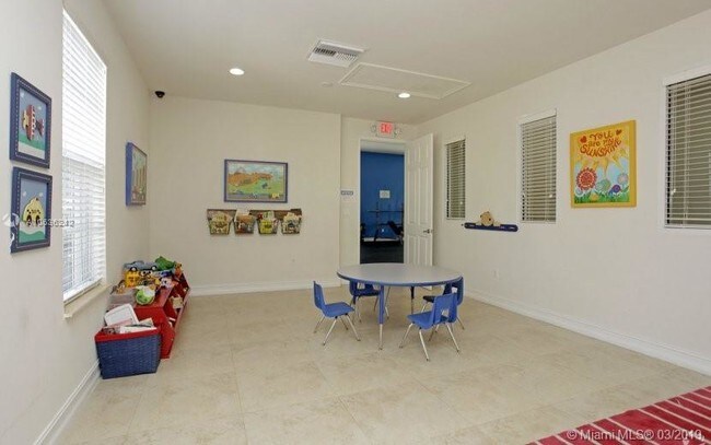 Building Photo - 248 SW 6th Pl