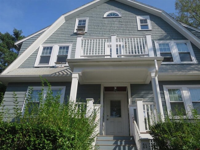 Building Photo - 23 Lowell St